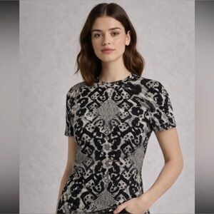 St. John Black/off white Short Sleeve tshirt Top Sz S